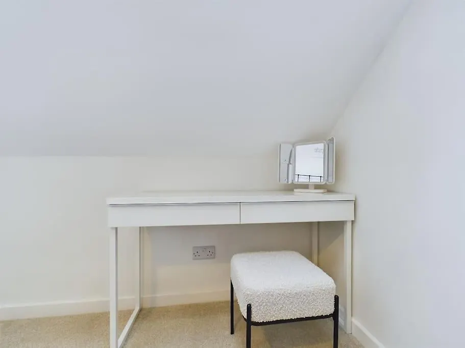 Ferienhaus Arcadia House, Central Location With Parking, King Size Bed And Wifi Cheltenham