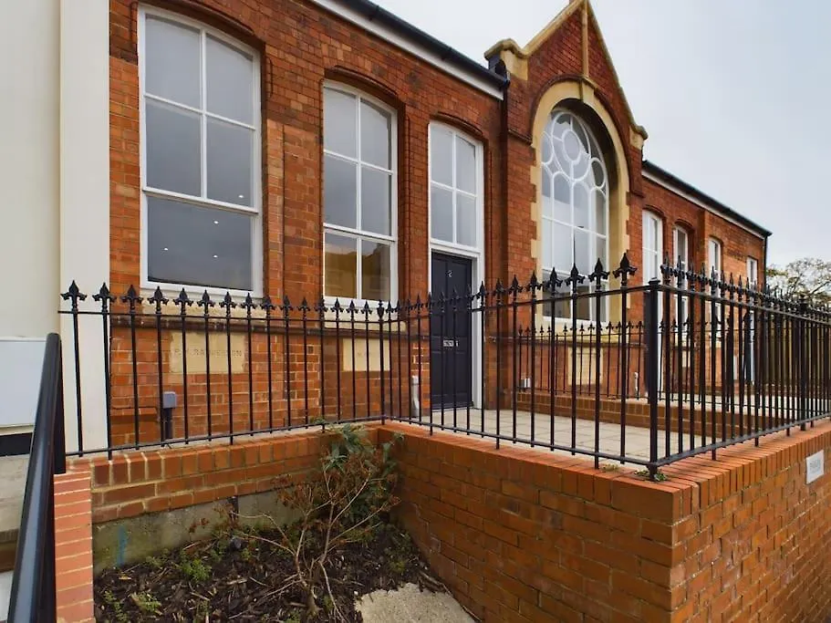 Ferienhaus Arcadia House, Central Location With Parking, King Size Bed And Wifi Cheltenham